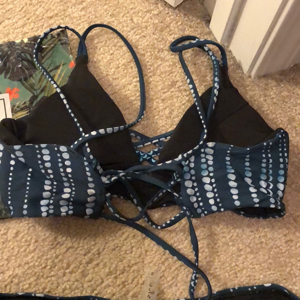 Cupshe Bikini - image 4